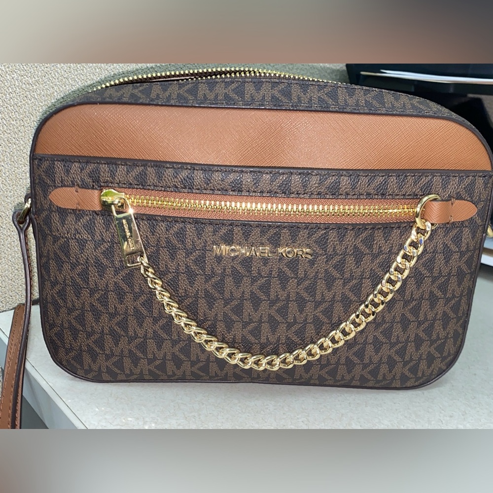 Michael Kors Cross Body Bag